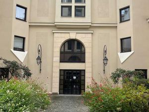 Grand deux pièces  vue dégagée