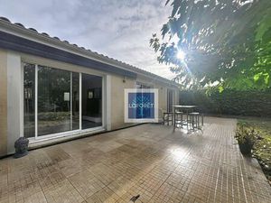 Maison plain pied idéalement situé et au calme