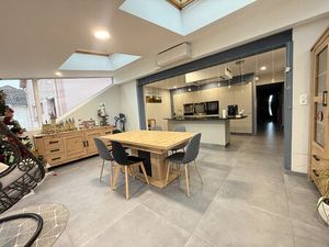 MAISON INDIVIDUELLE SUR SOUS-SOL COMPLET 187 M²