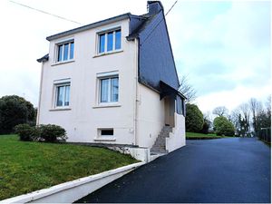 MAISON DE VILLE  4 CHAMBRES.