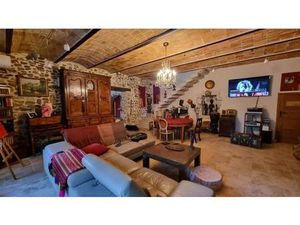 Maison de 7 pièces de 291 m² située à Roynac