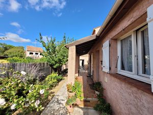 Fleury : Villa de type V d'une surface habitable de 107 m2 a