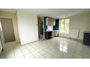 Appartement T3 à CHIERRY
