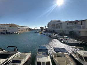 Magnifique appartement T2 SH 28M2 avec loggia et parking pri