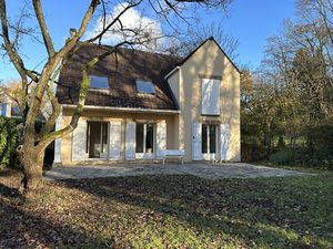 MAISON 5 PIECES GIF SUR YVETTE