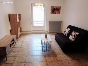 F2 centre ville 50 m2 refait à neuf