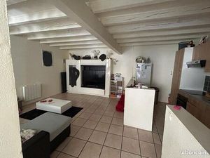 Maison de ville - appartement à louer T4