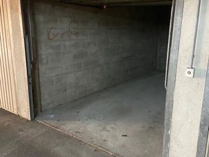Lot de 5 box / parking