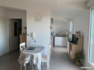Beau T1 bis avec terrasse de 23 m² et parking – Idéalement situé à Bruz