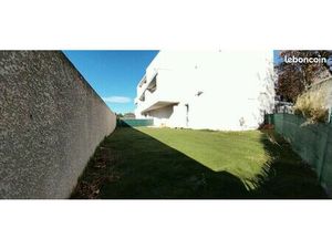 Appartement 2 pièces 77 m²