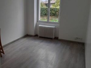 Appartement F2 de 35 m² Loyer 450 Euros + 90 charges comprises (Chauffage et eau compris)