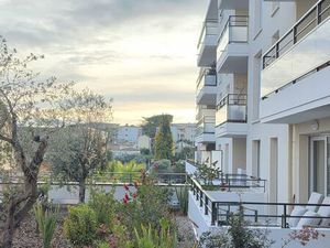 2P immeuble neuf sans vis-à-vis  proche commodités. 5 min mer