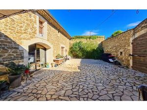 Maison Pujaut 146 m² T-4 à vendre  399 000 €