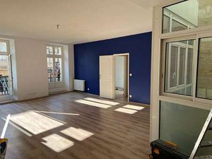 Location Bureaux et commerces à Bordeaux (33000) : à louer / 100m² Bordeaux