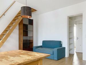 Bas Montreuil  duplex dans immeuble de caractère