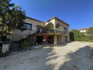 Maison de 9 pièces de luxe en vente à Cavaillon  Provence-Alpes-Côte d'Azur