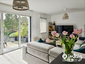 Appartement 3 pièces  balcon et parking