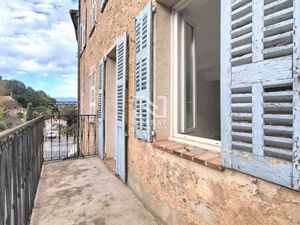 MONTAUROUX APPARTEMENT/ BALCON/ CHAMBRE / LUMINEUX