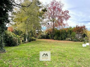 BORDEAUX Proche centre-ville de Caudéran - à vendre terrai