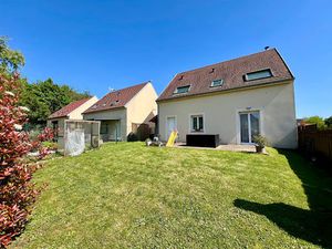 HERBLAY-SUR-SEINE : CENTRE-VILLE! A PROXIMITÉ DE LA GARE SNCF (LIGNE J - St LAZARE)  ÉCOLE