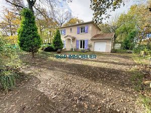 MAISON AU CALME AVEC PISCINE-BOIS ET SANS VIS A VIS