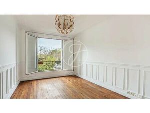 Paris 18e - RUE LEPIC / ABBESSES - Appartement à louer - 2 pièces vide - 37 59m² Carrez - 