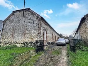 Vente maison 9 pièces 110 m² à Puisieux-et-Clanlieu (02120)  69 550 €