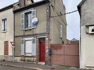 Vente maison 4 pièces 81 m² à Sens (89100)  115 000 €