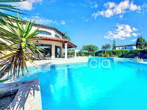 Mandelieu - Minelle - Proche Plages - 296 m² - 7 Pièces - Piscine - Garage - Parkings -...