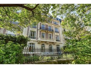 Maison de luxe de 7 chambres en vente à Champs-Elysées  Madeleine  Triangle d’or  France