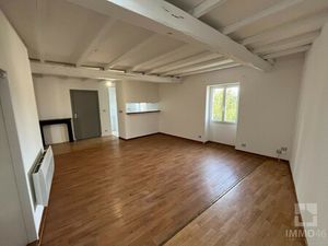 Location Appartement 4 pièces 80m² CAHORS 46000