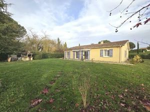 Villa de plain-pied dans charmant village à proximité de Monségur (Gironde )