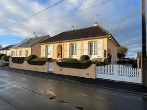 Vente maison 5 pièces 80.48 m² à Loiron (53320)  159 900 €
