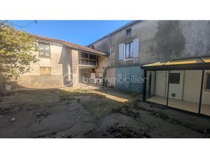Vente maison 10 pièces 176 m² à Fenioux (79160)  147 000 €