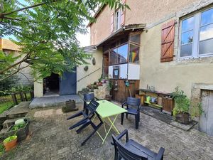 Vente maison 6 pièces 214 m² à Trézelles (03220)  172 800 €