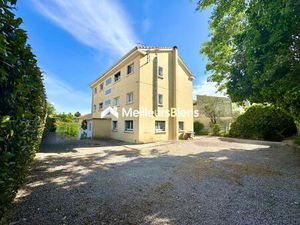 Fréjus plage -Immeuble de rentabilité 6 appartements loués+2 garages