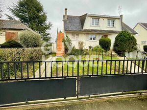 GRISY-SUISNES : APPARTEMENT AVEC JARDIN