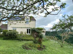 MAISON AVEC JARDIN ET GARAGE