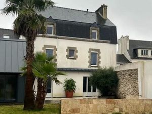 Maison de maître rénovée – coeur de Locminé – 7 chambres