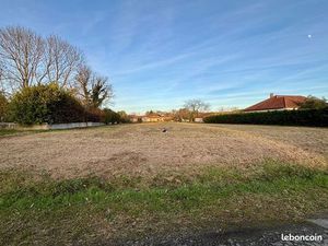 Terrain 2 470 m² Trie Sur Baise