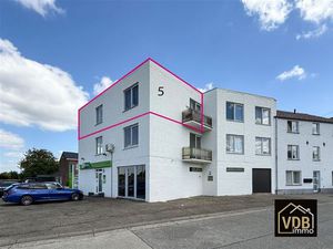 GERENOVEERD APPARTEMENT - 2 SLAAPKAMERS