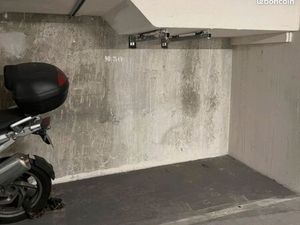Place moto sécurisée (VENDU LOUE)– Vauban Marseille 6e