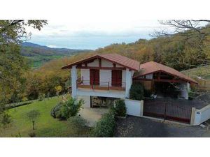 Maison de luxe à vendre à Hasparren : 587 600€ | 121m²