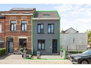 IN OPTIE !! Charmante en instapklare woning