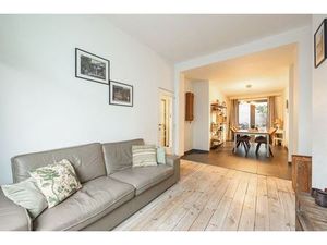 Lichte  instapklare woning met stadstuin