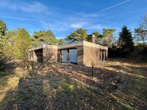 Te renoveren woning op 4769 m²  grenzend aan natuurgebied De Keiheuvel