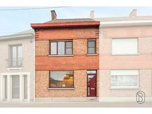 Instapklare woning met 3 slk  tuin  en uitweg met garage