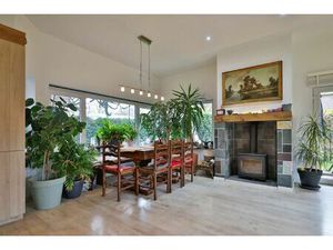 Knappe energiezuinige gelijkvloerse villa