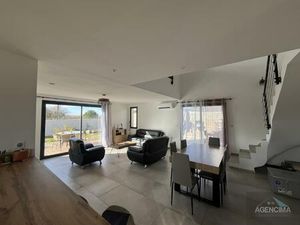 Grande maison moderne avec son appartement indépendant à Marseillan