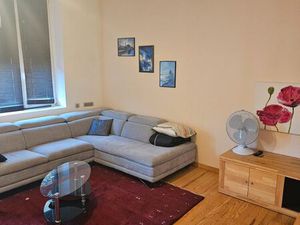Appartement F2 tres bon etat  poêle à bois